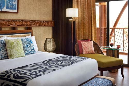 Deluxe Room, 1 King, Pool view, Balcony del hotel Lapita, Dubai Parks and Resorts, Autograph Collection. Foto 7