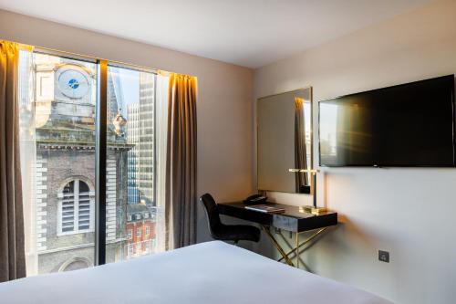 Habitación Executive con cama extragrande del hotel Saint London