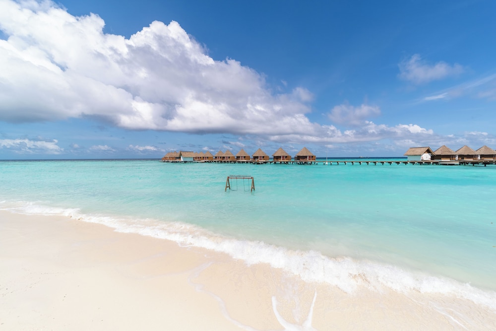 Villa de Playa con Piscina del hotel Mercure Maldives Kooddoo Resort. Foto 4