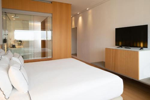 Habitación Doble Deluxe con vistas al mar - 1 o 2 camas del hotel Melia Palma Bay. Foto 2