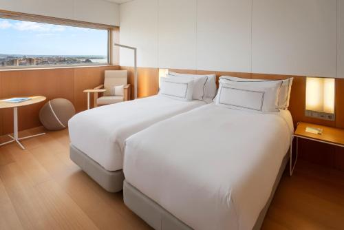 Habitación Doble con vistas al mar - 1 o 2 camas - The Leve del hotel Melia Palma Bay. Foto 4