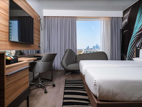 Habitación Doble Superior - 2 camas del hotel NOVOTEL CANARY WHARF. Foto 4