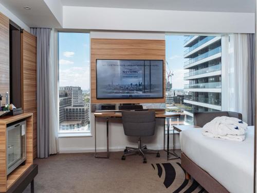 Habitación Executive del hotel NOVOTEL CANARY WHARF. Foto 4