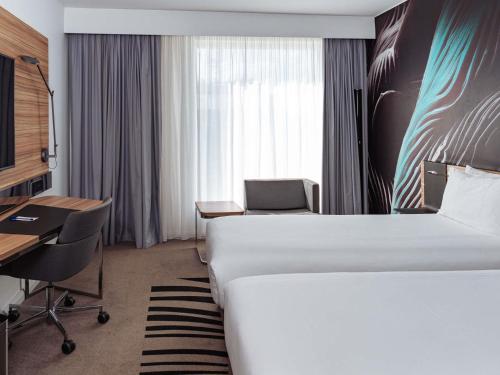 Habitación Doble Superior - 2 camas del hotel NOVOTEL CANARY WHARF. Foto 3