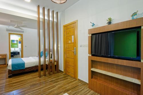 Suite Deluxe con traslado gratuito de ida y vuelta al aeropuerto y 10% de descuento en alimentos y bebidas del hotel H78 Maldives. Foto 10