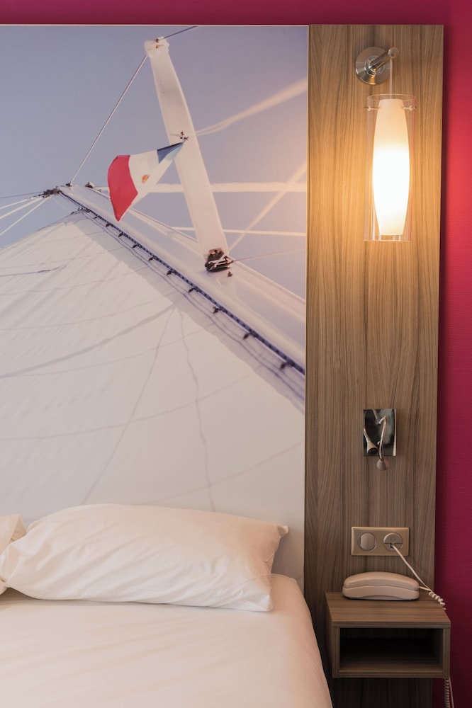Habitación estándar Vista ciudad 2 Camas individuales del hotel Ibis Styles Saint Gilles Croix De Vie. Foto 3