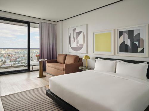 Suite Junior con balcón del hotel The William Vale. Foto 4