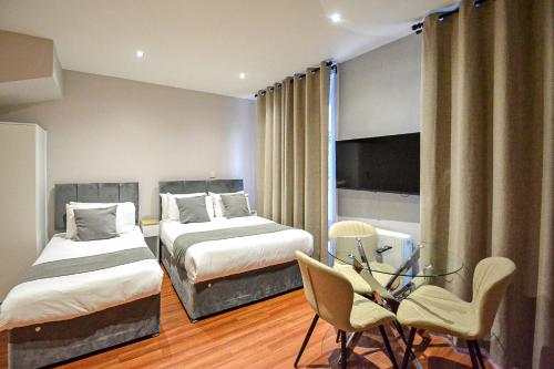 Estudio Triple del hotel Imperial Court Studios. Foto 2