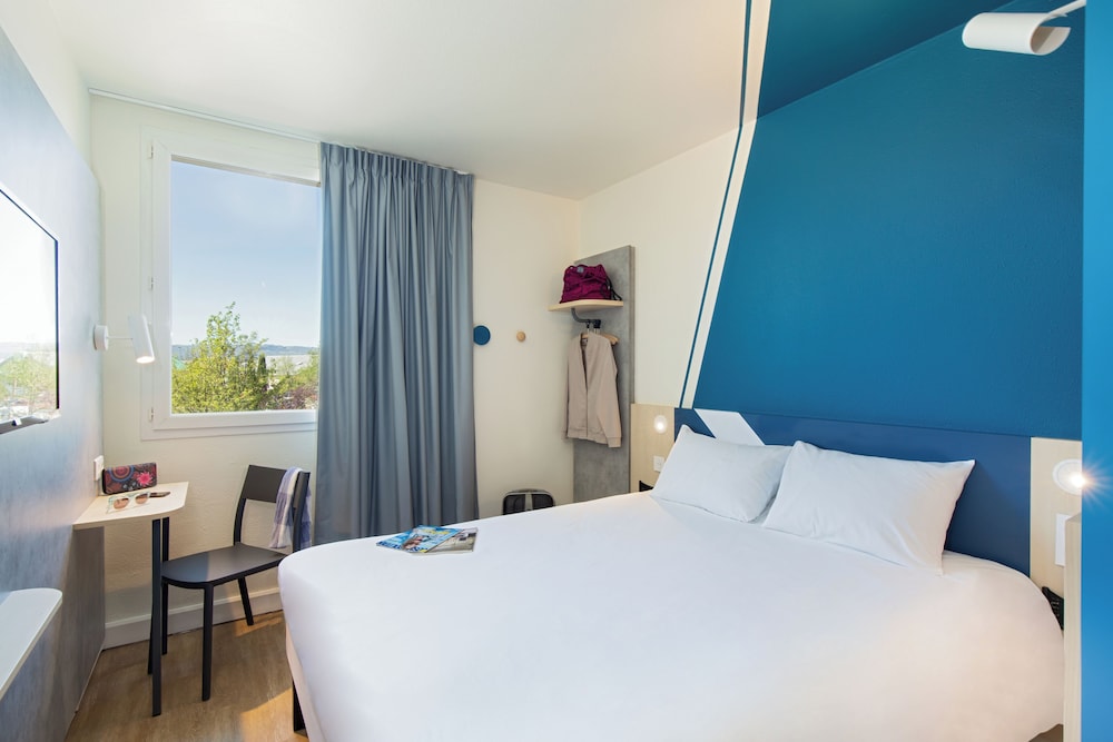 Habitación Estandar con 1 cama matrimonial del hotel Ibis budget Valence Nord Plateau des Couleures