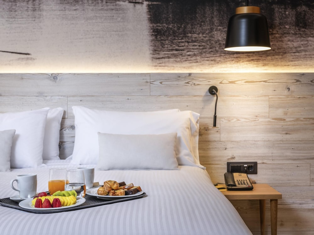 Habitación Clásica del hotel Ibis Styles Heraklion Central. Foto 9