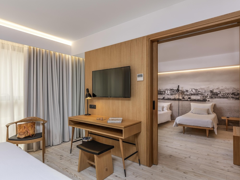 Habitación Familiar del hotel Ibis Styles Heraklion Central. Foto 6