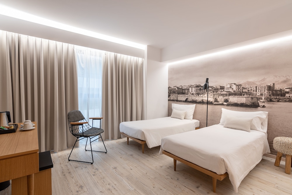 Habitación Familiar del hotel Ibis Styles Heraklion Central. Foto 7