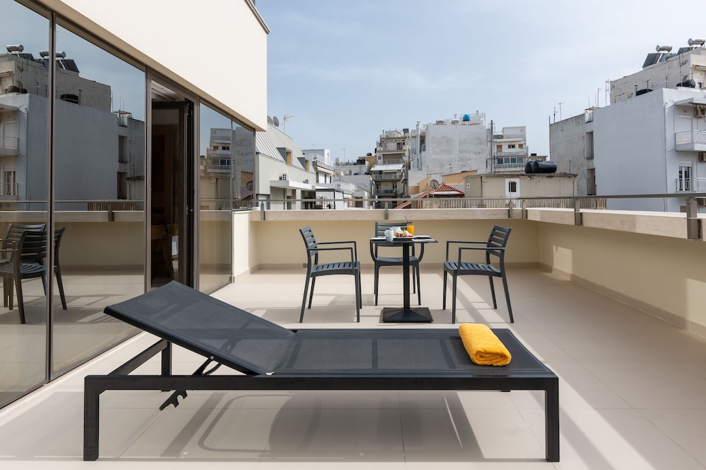 Suite Junior del hotel Ibis Styles Heraklion Central. Foto 9