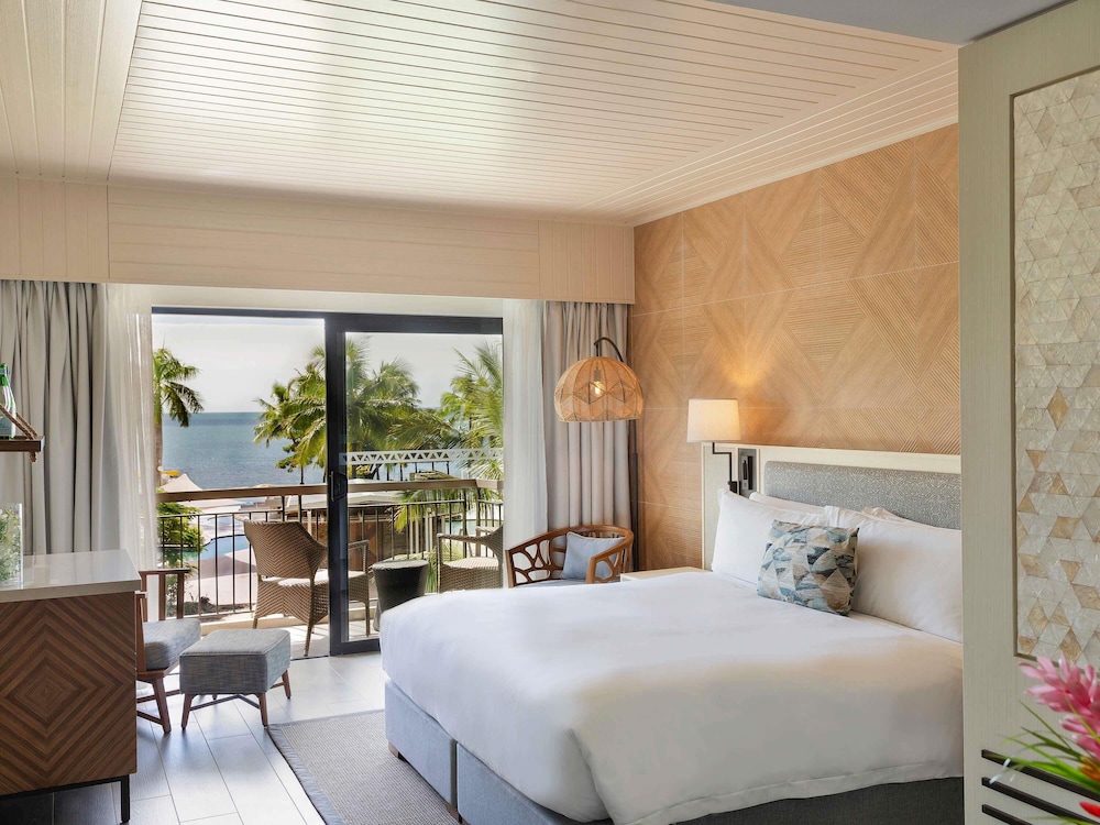 HABITACIÓN LUXURY con acceso al club de playa y 1 cama king size del hotel Sofitel Fiji Resort and Spa