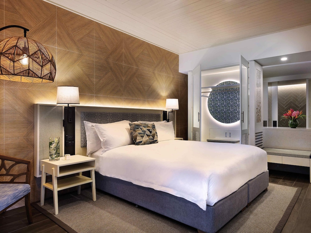 HABITACIÓN LUXURY con acceso al club de playa y 1 cama king size del hotel Sofitel Fiji Resort and Spa. Foto 3