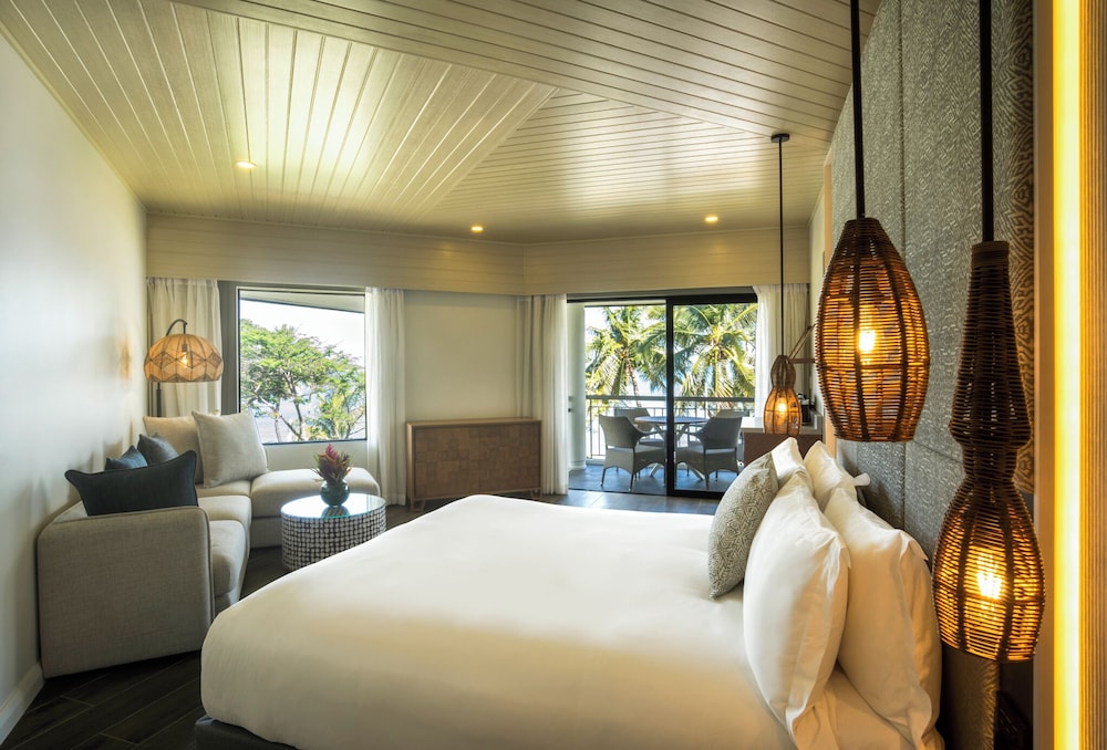 SUITE FAMILIAR con 1 cama king size y litera del hotel Sofitel Fiji Resort and Spa. Foto 1