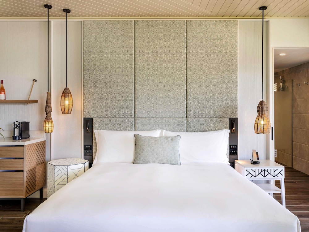 SUITE PRESTIGE con 1 cama king size del hotel Sofitel Fiji Resort and Spa. Foto 4