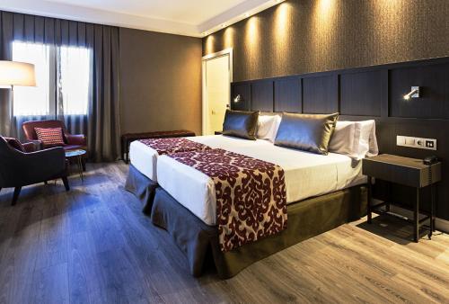 Habitación Doble Deluxe del hotel Catalonia Ronda