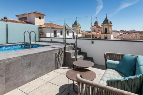 Suite Junior con piscina privada del hotel Catalonia Ronda. Foto 3