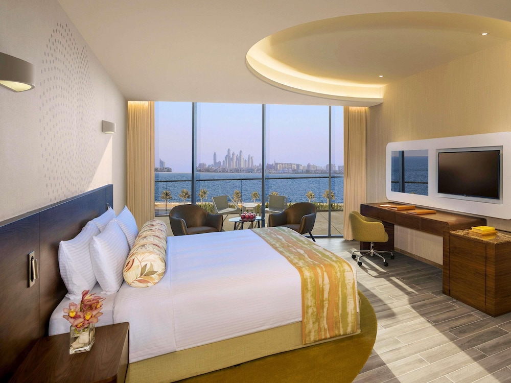 Habitación Deluxe con Balcón, Vista al Mar de Palmeras del hotel The Retreat Palm Dubai - MGallery by Sofitel. Foto 3