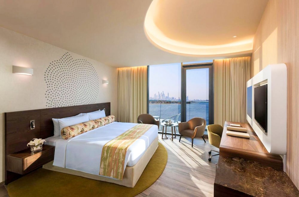 Habitación Premium con Balcón, Vista al Mar de Palmeras y Acceso al Salón Club del hotel The Retreat Palm Dubai - MGallery by Sofitel. Foto 2