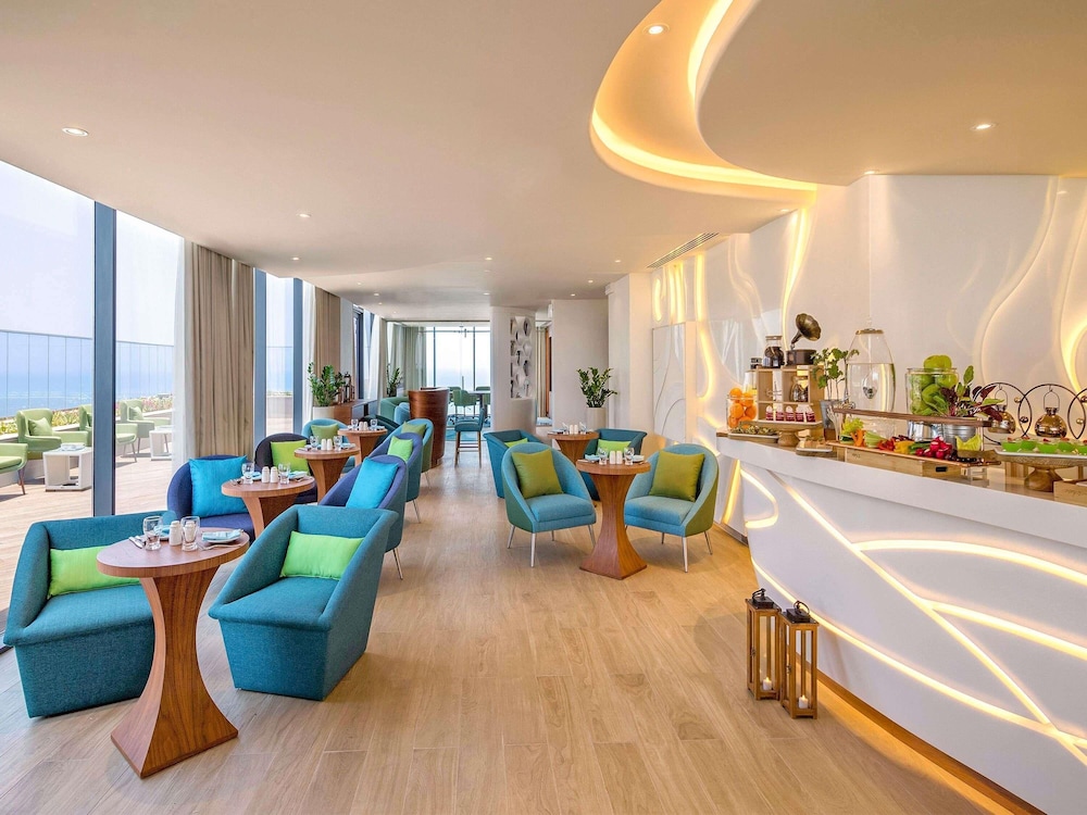 Habitación Premium con Balcón, Vista al Mar de Palmeras y Acceso al Salón Club del hotel The Retreat Palm Dubai - MGallery by Sofitel. Foto 7
