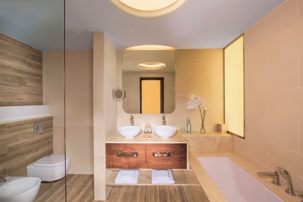 Habitación Premium con Balcón, Vista al Mar de Palmeras y Acceso al Salón Club del hotel The Retreat Palm Dubai - MGallery by Sofitel. Foto 12