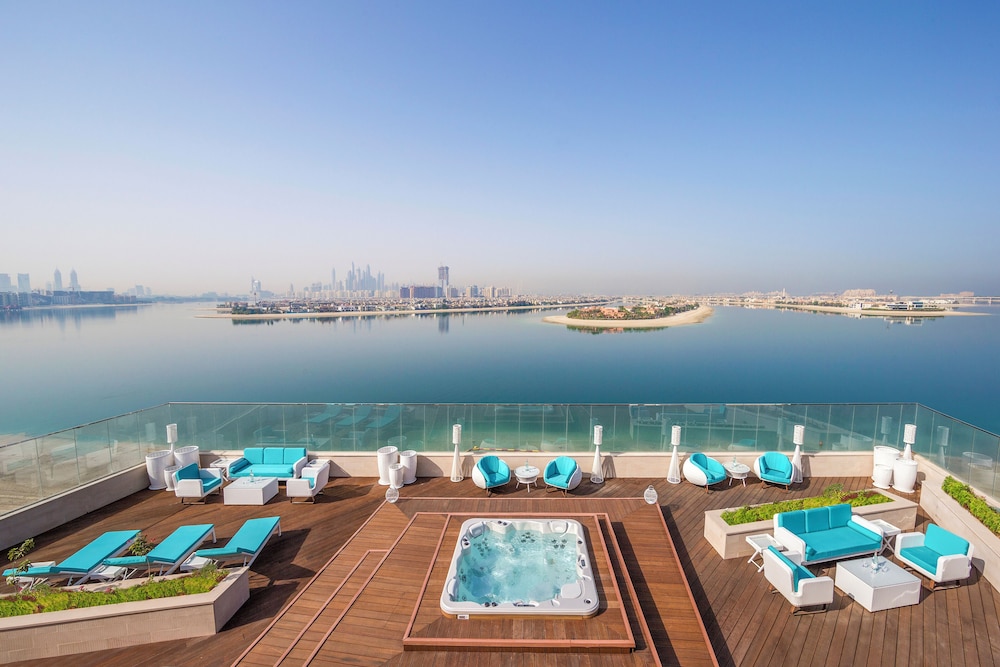 Suite Penthouse con Terraza en la Azotea, Vista al Mar de Palmeras y Acceso al Salón Club del hotel The Retreat Palm Dubai - MGallery by Sofitel. Foto 12