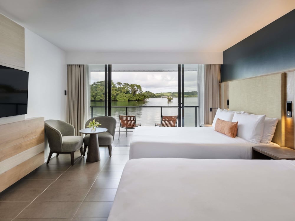 Ejecutiva con Vistas al Océano y 1 Cama King del hotel Novotel Suva Lami Bay