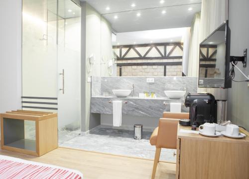 Habitación Doble - 1 o 2 camas del hotel Soho Boutique Capuchinos and Spa. Foto 6