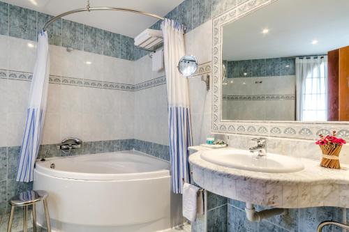 Habitación Doble Superior del hotel Carlos I Toledo