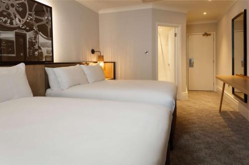 Habitación Doble - 2 camas dobles del hotel Doubletree By Hilton London Elstree. Foto 3
