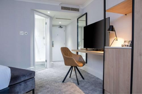 Habitación Deluxe con cama extragrande del hotel Doubletree By Hilton London Elstree