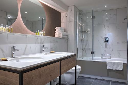 Suite Junior del hotel Doubletree By Hilton London Elstree