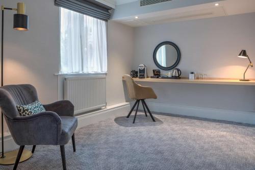 Suite Junior del hotel Doubletree By Hilton London Elstree. Foto 4