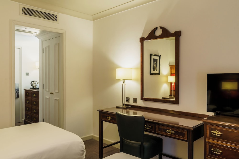Habitación estándar con 2 camas individuales del hotel Mercure Exeter Southgate. Foto 2
