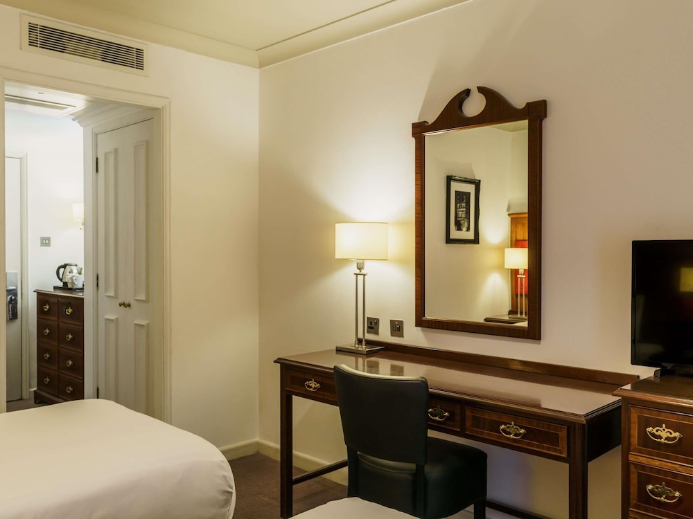 Habitación estándar con 2 camas individuales del hotel Mercure Exeter Southgate. Foto 10