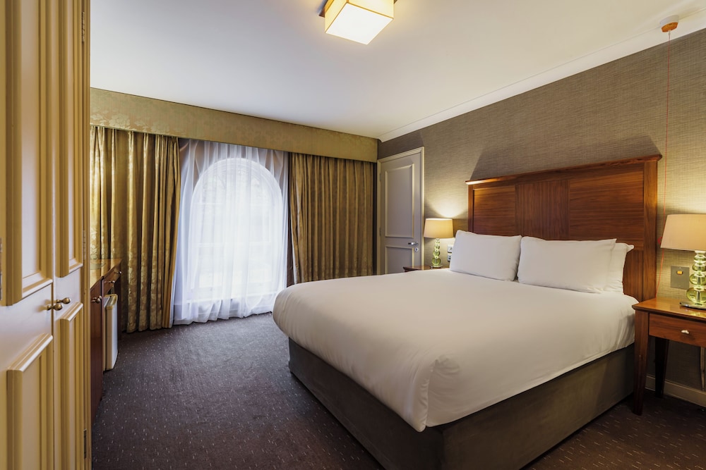 Habitación Clásica Accesible con 1 cama doble o 2 camas individuales del hotel Mercure Exeter Southgate. Foto 1