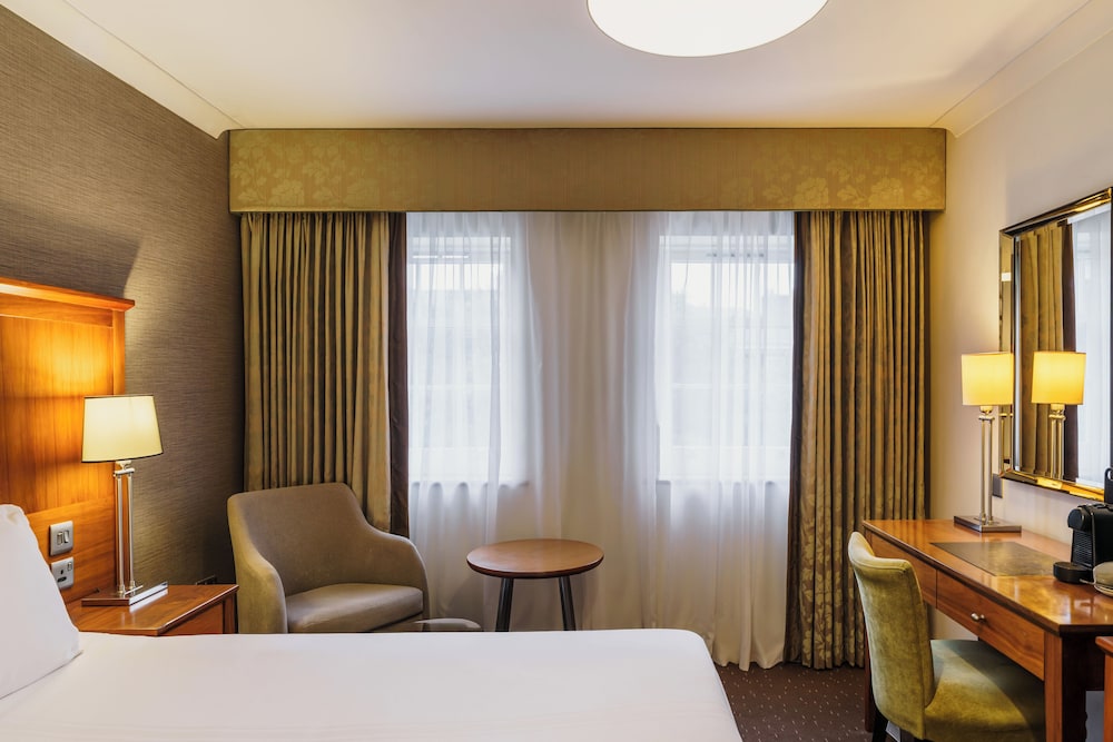 Habitación Privilegio Accesible con 1 cama doble del hotel Mercure Exeter Southgate. Foto 1