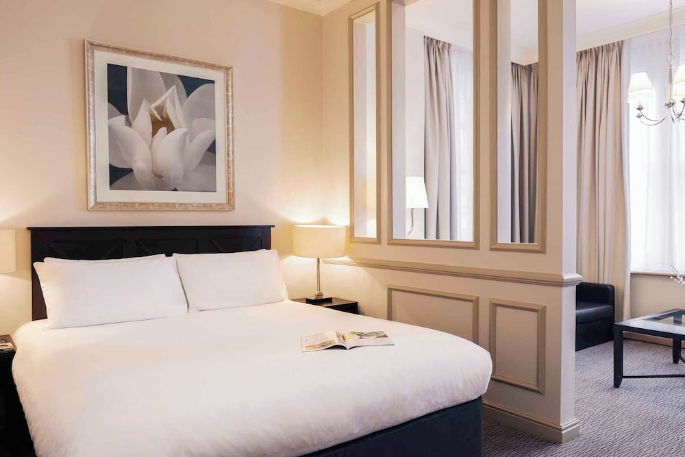 Junior Suite del hotel Exeter Rougemont hotel by Sunday