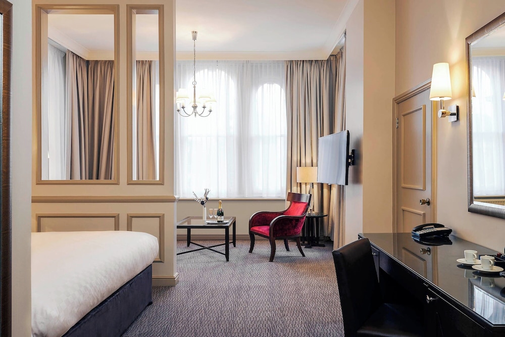Junior Suite del hotel Exeter Rougemont hotel by Sunday. Foto 1