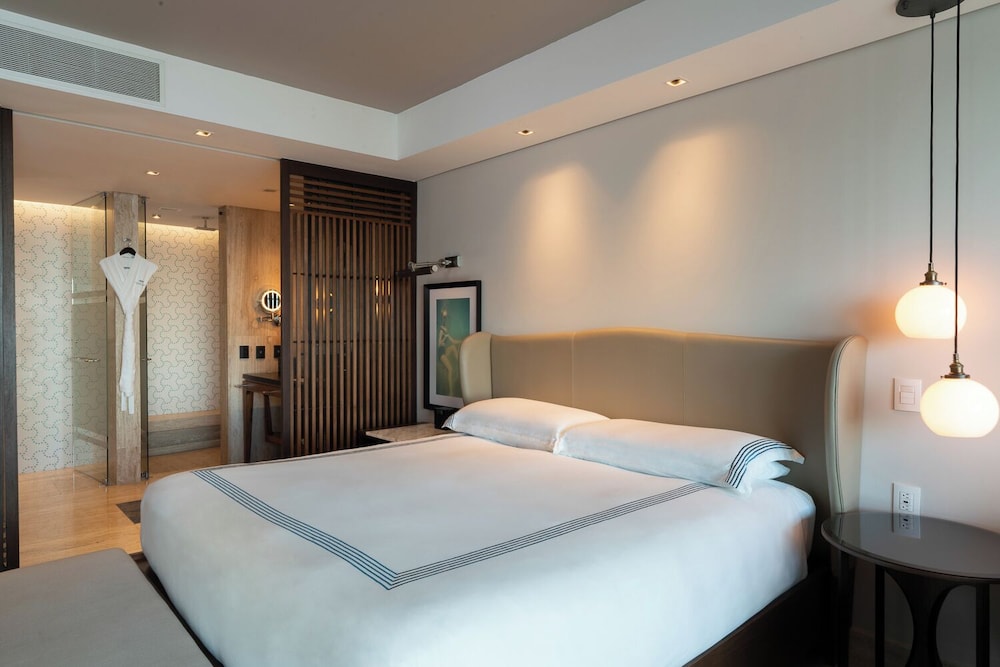 1 Cama King Size con Vista a la Piscina, Beach House del hotel Hyatt Centric Playa del Carmen. Foto 1