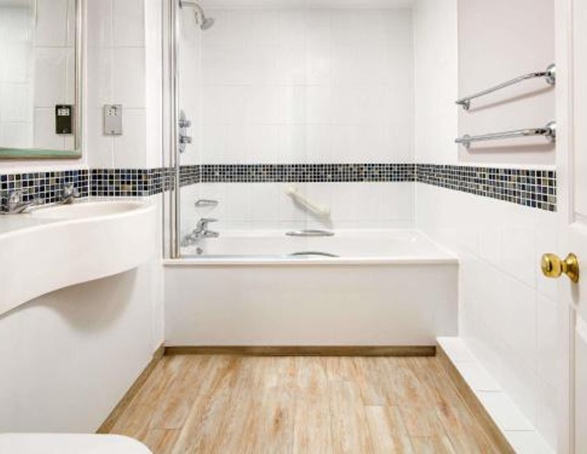 Habitación doble Accesible 2 Camas individuales del hotel Mercure Gloucester Bowden Hall