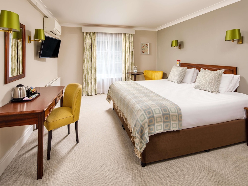 Habitación Classic con cama doble del hotel Mercure Gloucester Bowden Hall