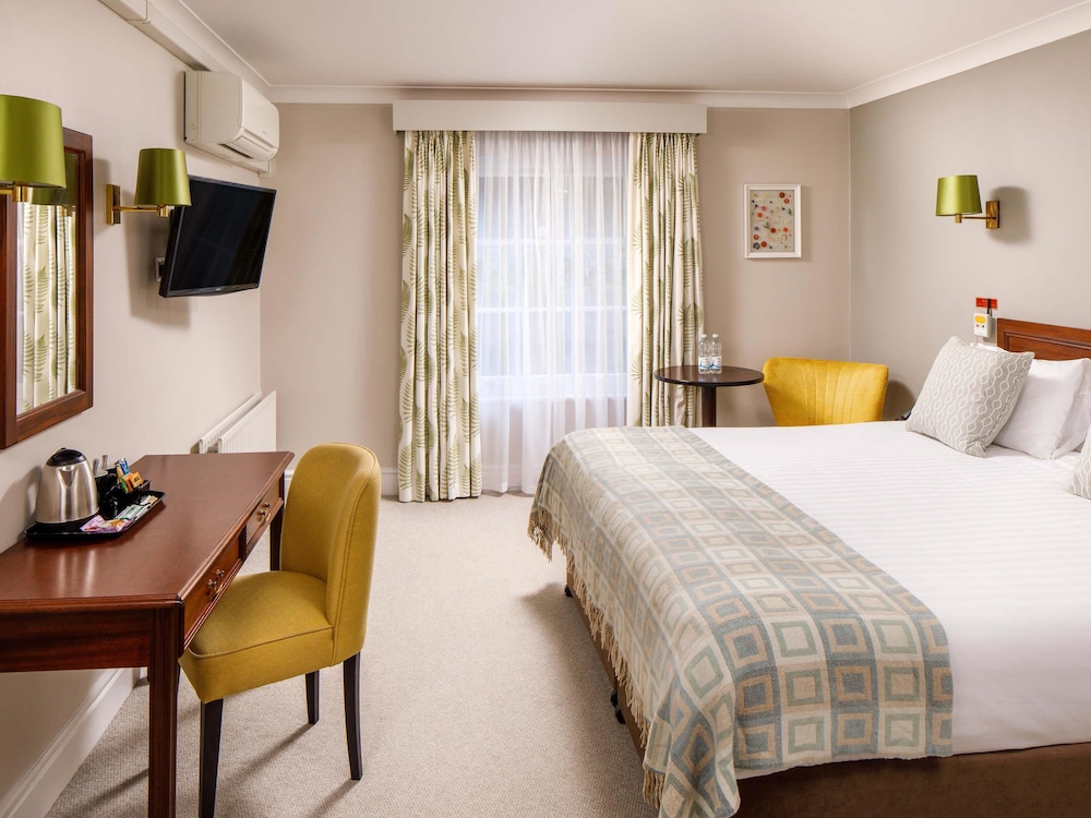 Habitación Classic con cama doble del hotel Mercure Gloucester Bowden Hall. Foto 2