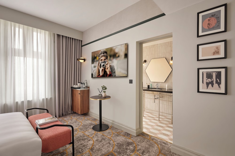 HABITACIÓN CLÁSICA MATRIMONIAL del hotel Mercure Leicester The Grand. Foto 1