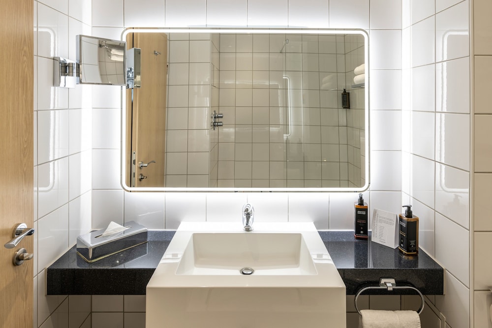 Habitación clásica con 2 camas individuales del hotel Mercure Northampton. Foto 4