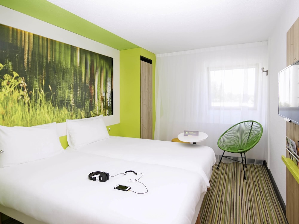 Habitación Standard con dos camas individuales del hotel Ibis Styles Toulouse Labège