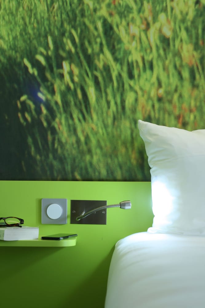 Habitación Standard con dos camas individuales del hotel Ibis Styles Toulouse Labège. Foto 4