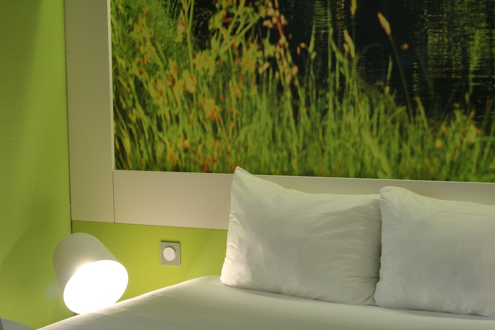 Habitación Standard con vistas al interior del hotel del hotel Ibis Styles Toulouse Labège. Foto 4